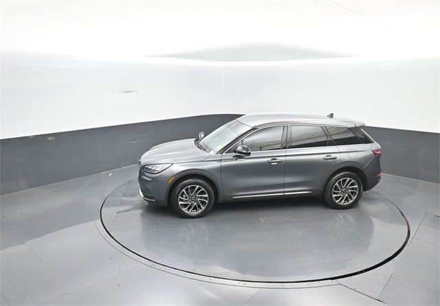 2021 Lincoln Corsair Standard photo 22