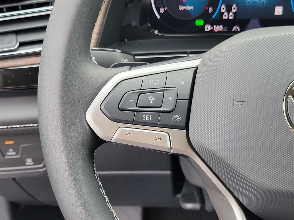 2026 Volkswagen Atlas SEL photo 9
