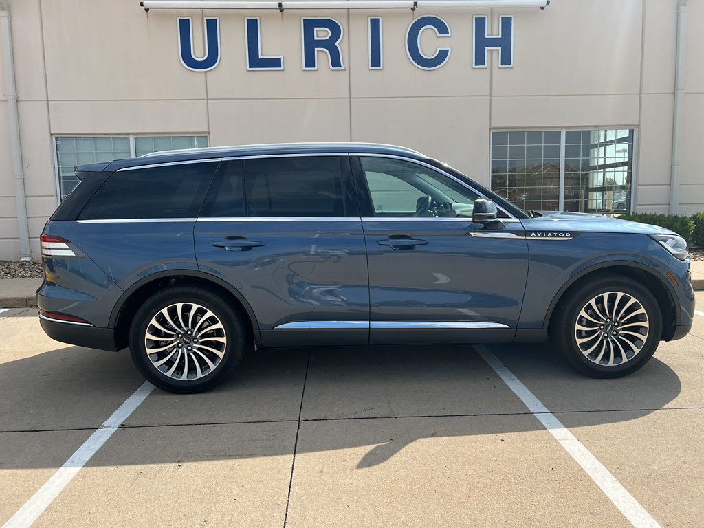 2020 Lincoln Aviator Reserve photo 8