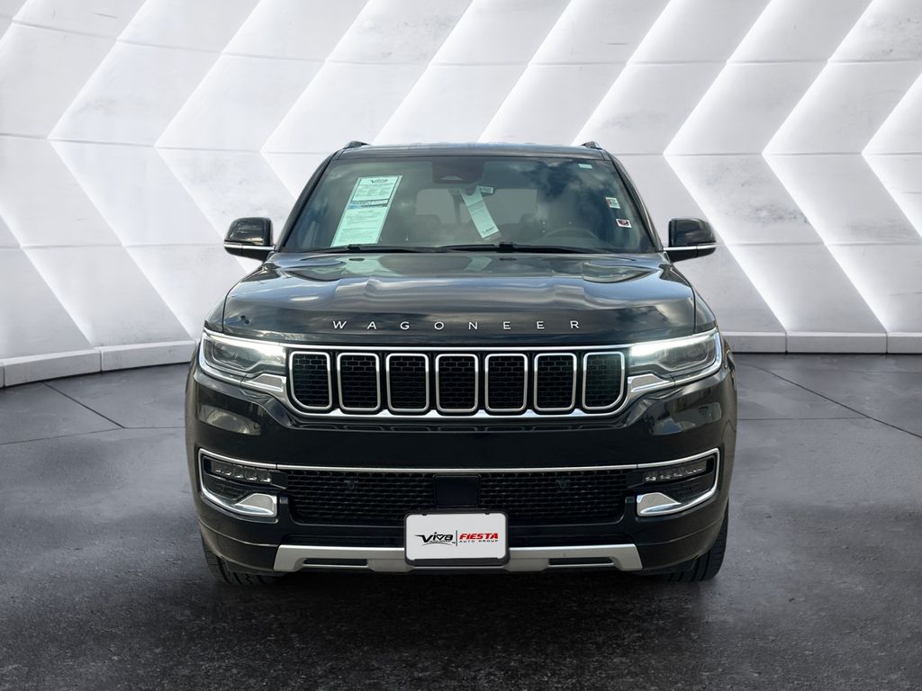 2023 Jeep Wagoneer L Series II photo 2