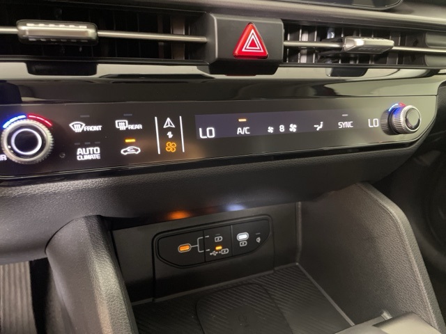 2026 Kia Sportage SX Prestige photo 28