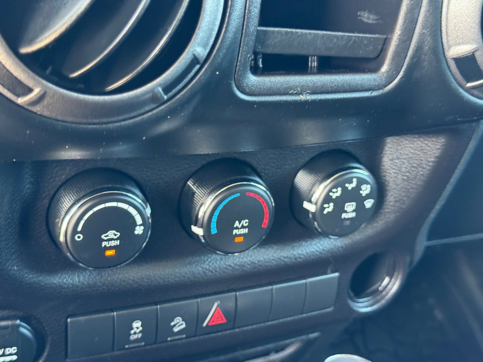 2018 Jeep Wrangler Willys Wheeler photo 24