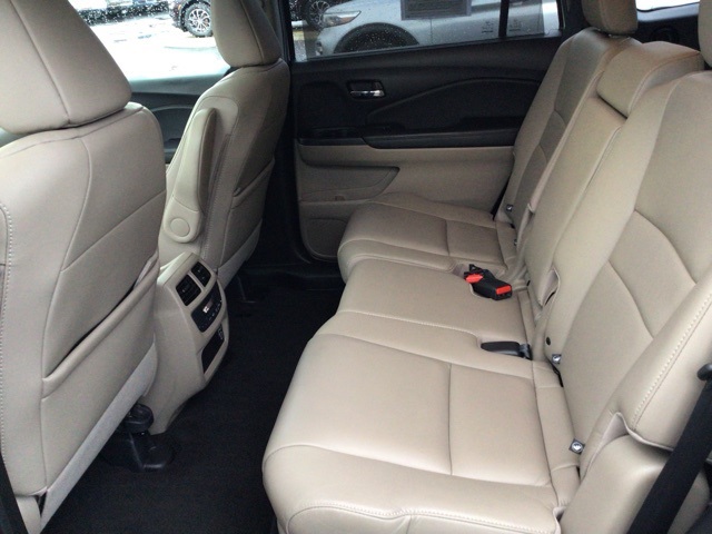 2020 Honda Pilot EX-L photo 21
