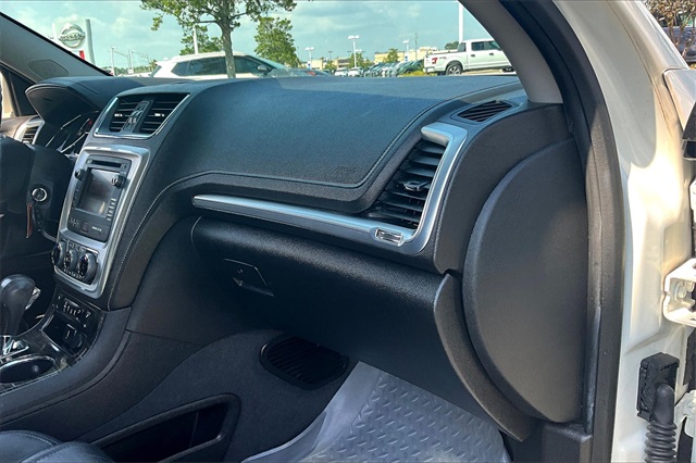2015 Gmc Acadia SLT photo 23