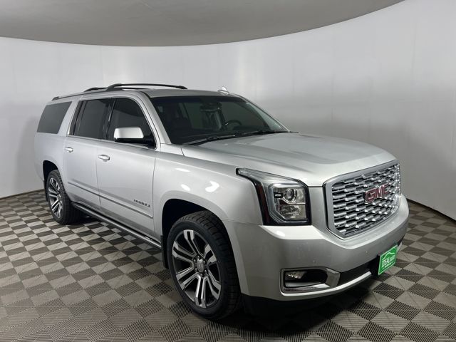2019 GMC Yukon XL Denali's photo