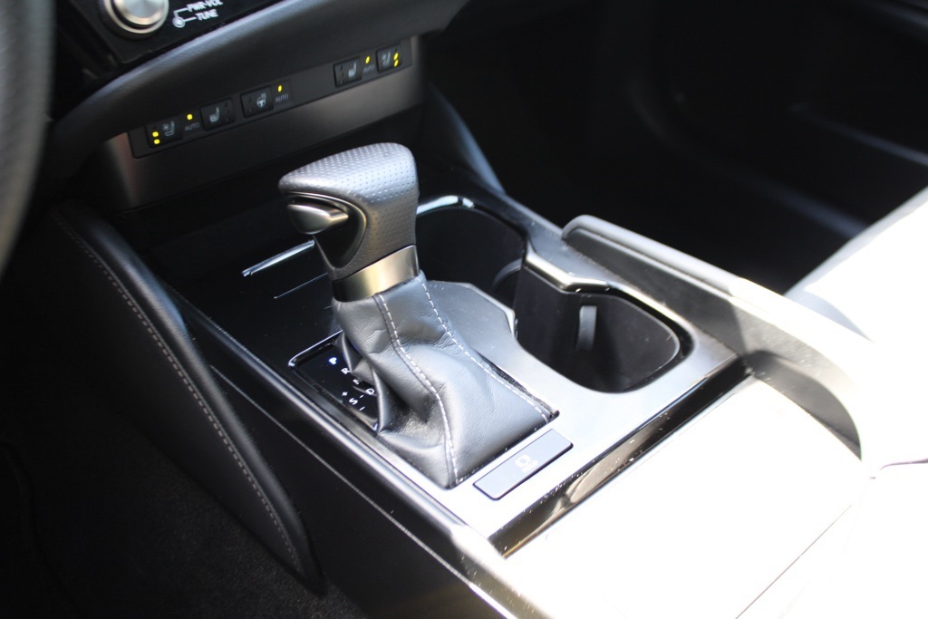 2023 Lexus ES 350 F SPORT photo 23