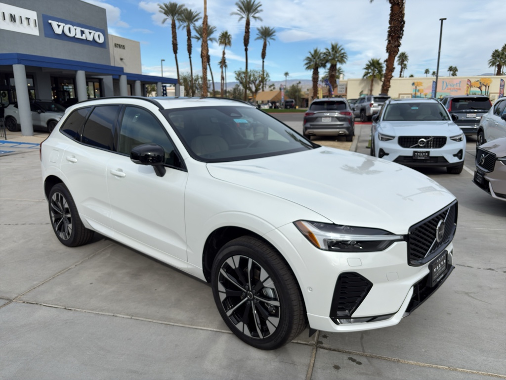 2026 Volvo XC60 Plus's photo