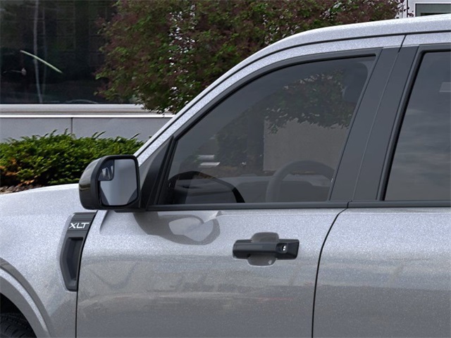 2025 Ford Maverick XLT photo 16