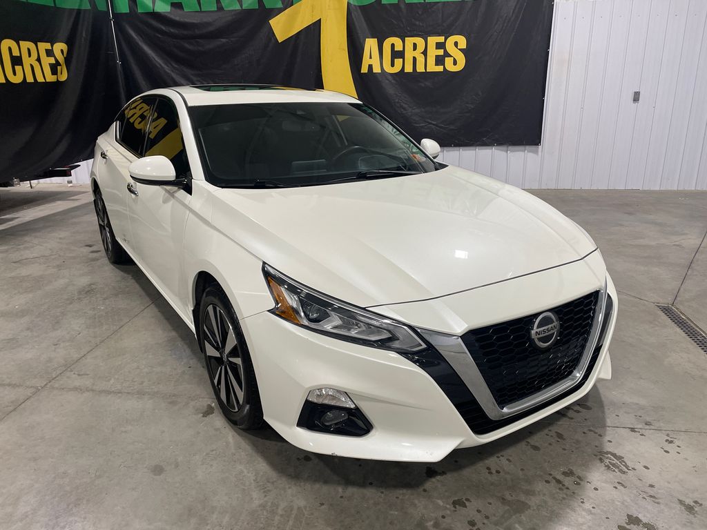 2020 Nissan Altima 2.5 SV photo 3