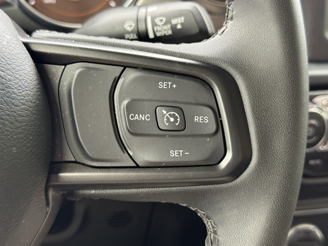 2023 Jeep Gladiator Willys photo 23