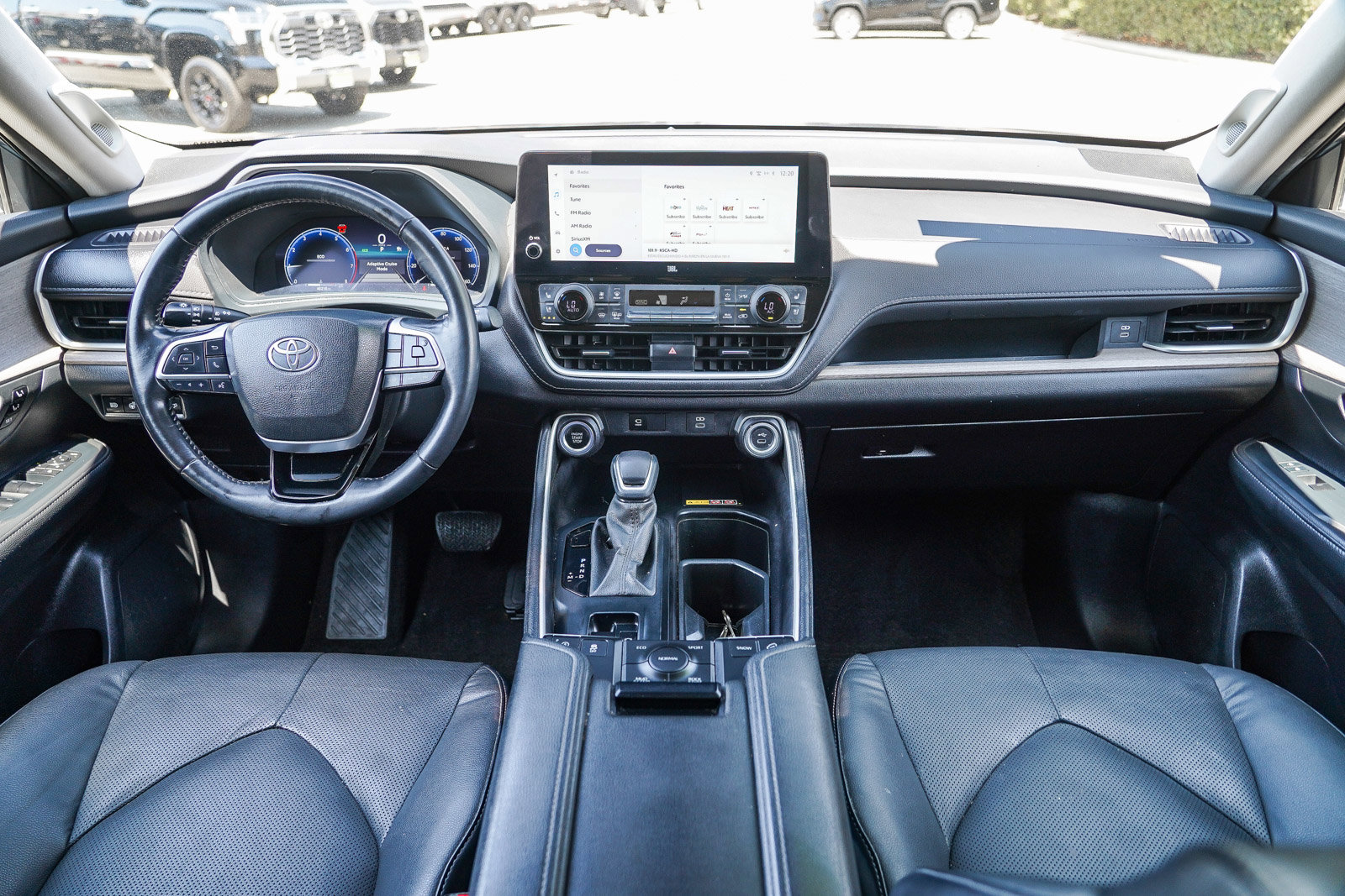 2024 Toyota Grand Highlander Limited photo 12
