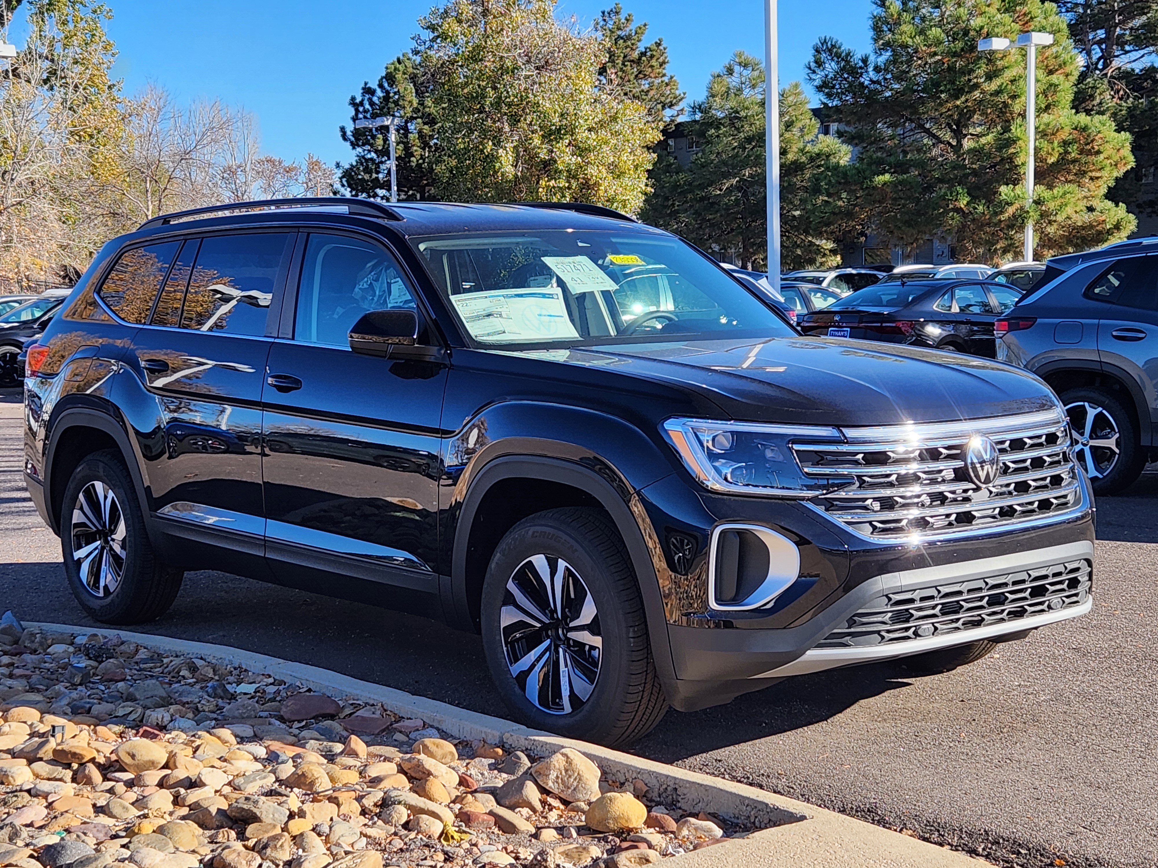 2026 Volkswagen Tiguan SE's photo