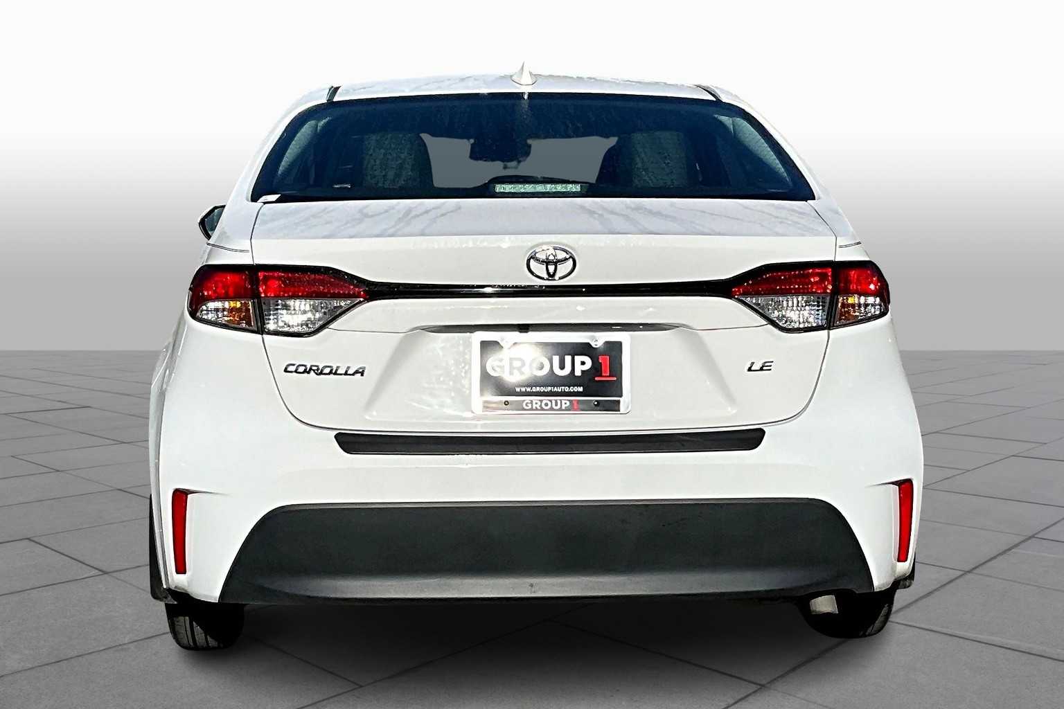 2024 Toyota Corolla LE photo 4