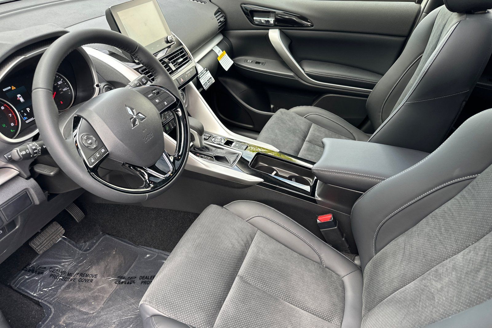 2025 Mitsubishi Eclipse Cross SE photo 9
