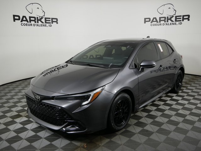 2023 Toyota Corolla Hatchback SE's photo