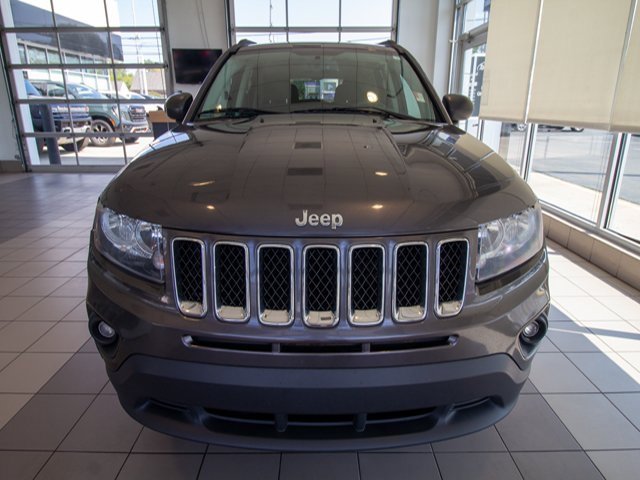 2016 Jeep Compass Sport photo 3