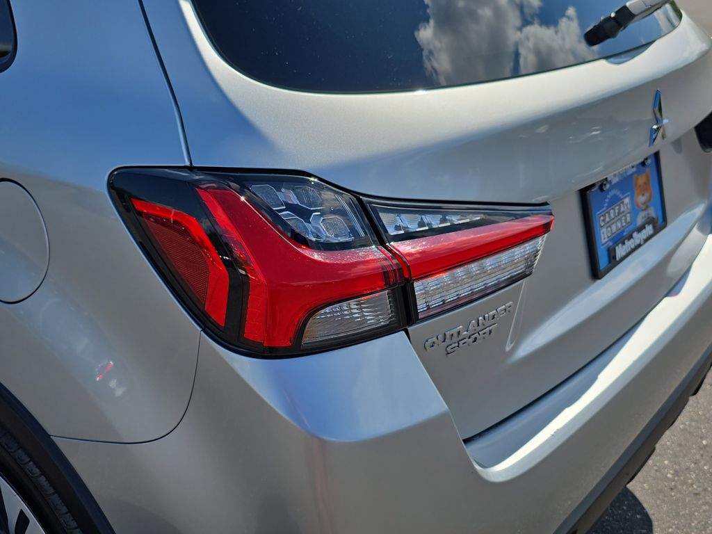 2024 Mitsubishi Outlander Sport ES LE SE photo 32