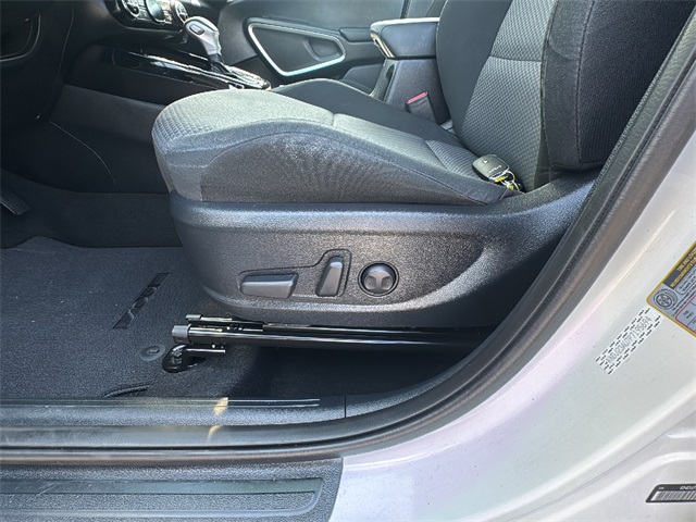 2023 Kia Soul S photo 25