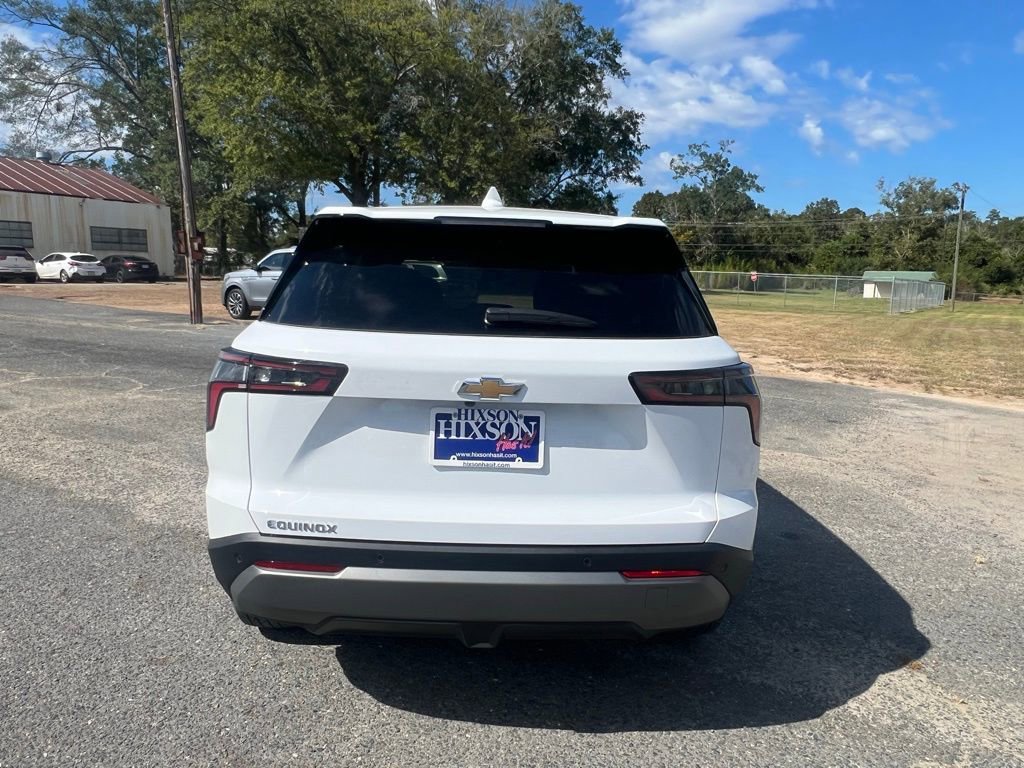 2026 Chevrolet Equinox LT photo 3