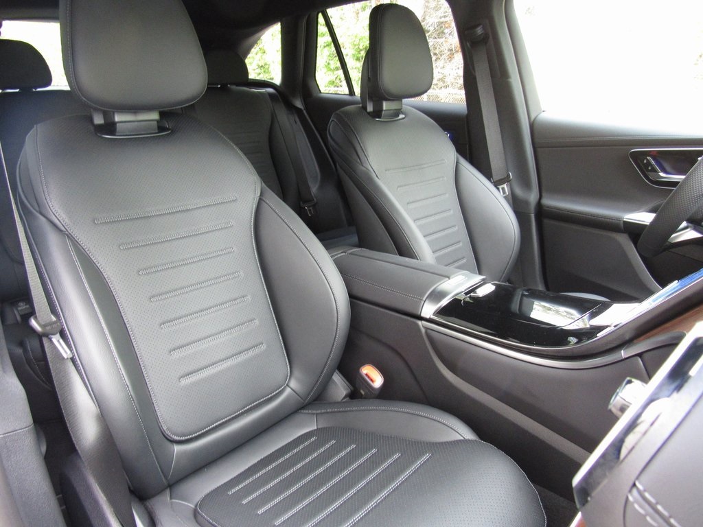 2026 Mercedes Benz GLC 300 4MATIC photo 15