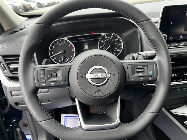 2024 Nissan Rogue SV photo 11