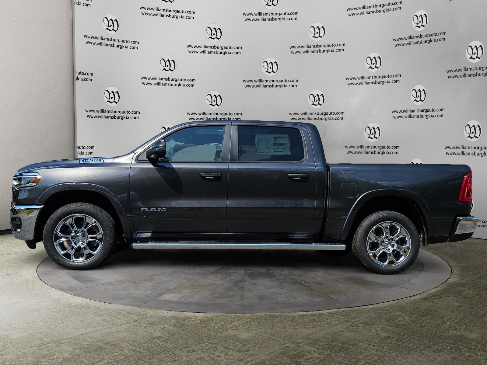 2025 Ram 1500 Big Horn Lone Star photo 2