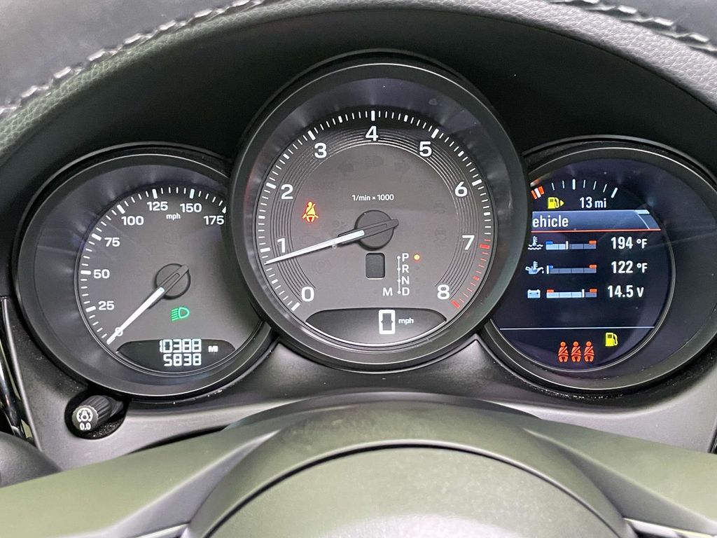 2024 Porsche Macan T photo 38