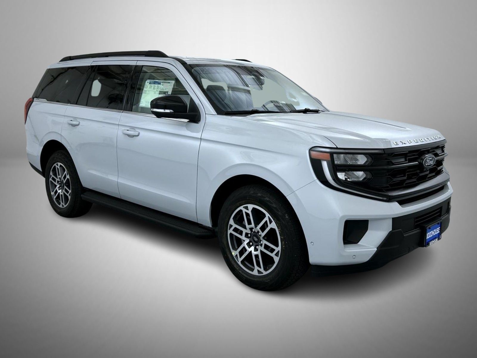 2025 Ford Expedition photo 3