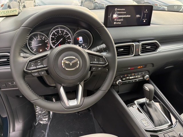 2025 Mazda CX-5 2.5 S Preferred photo 12