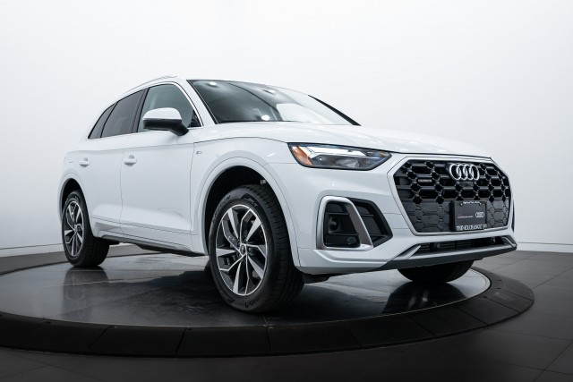 2025 Audi Q5 S line Premium Plus