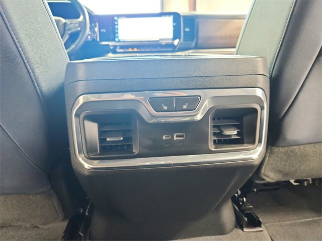 2023 Chevrolet Silverado 1500 High Country photo 38
