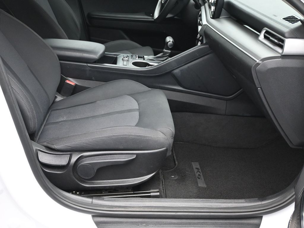 2023 Kia K5 LXS photo 5