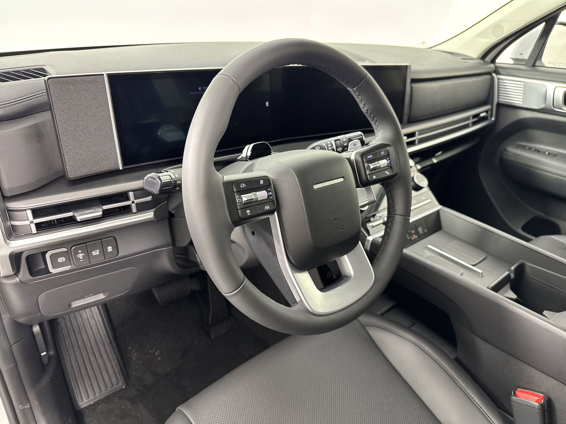 2026 Hyundai Santa Fe SEL photo 4