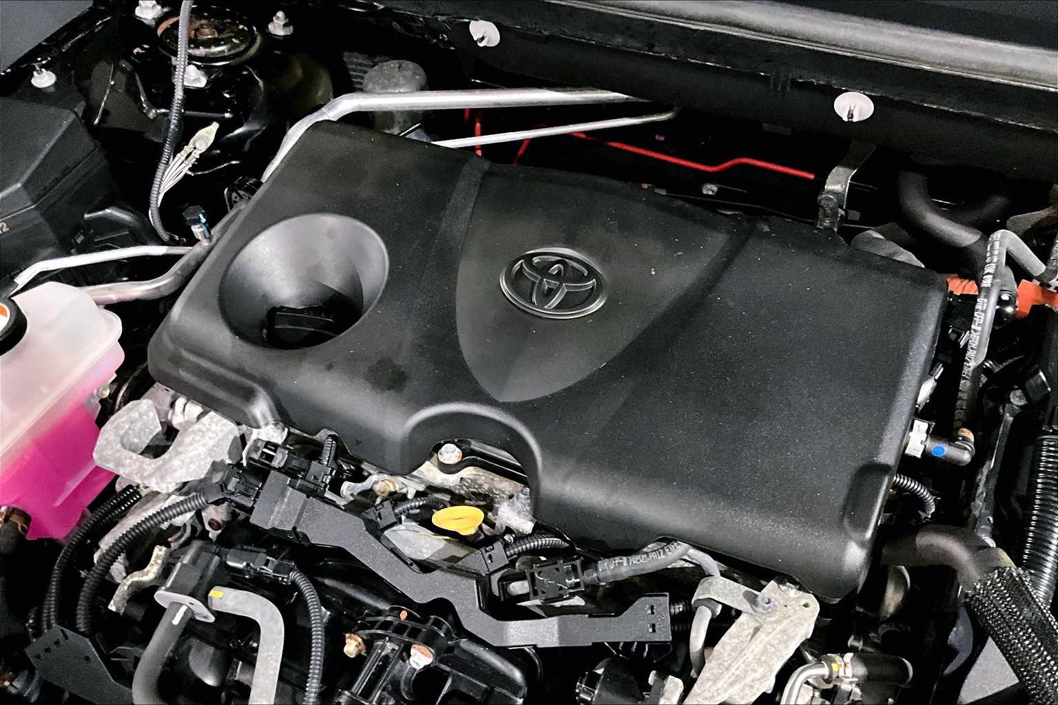2019 Toyota RAV4 Hybrid XLE photo 28