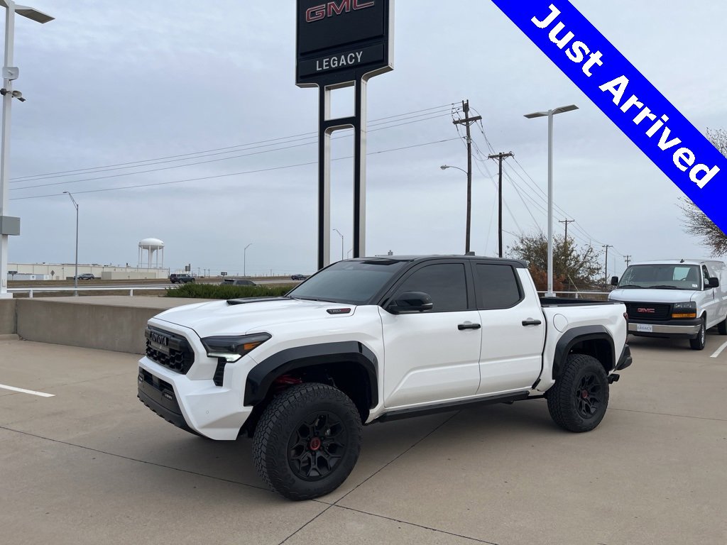 2025 Toyota Tacoma TRD Pro's photo