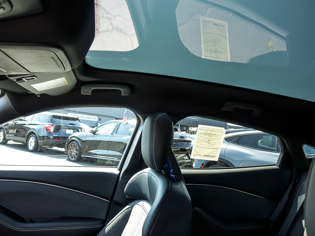 2025 FORD MUSTANG MACH-E - Image 8