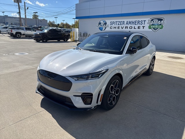 2023 Ford Mustang Mach-E GT photo 3