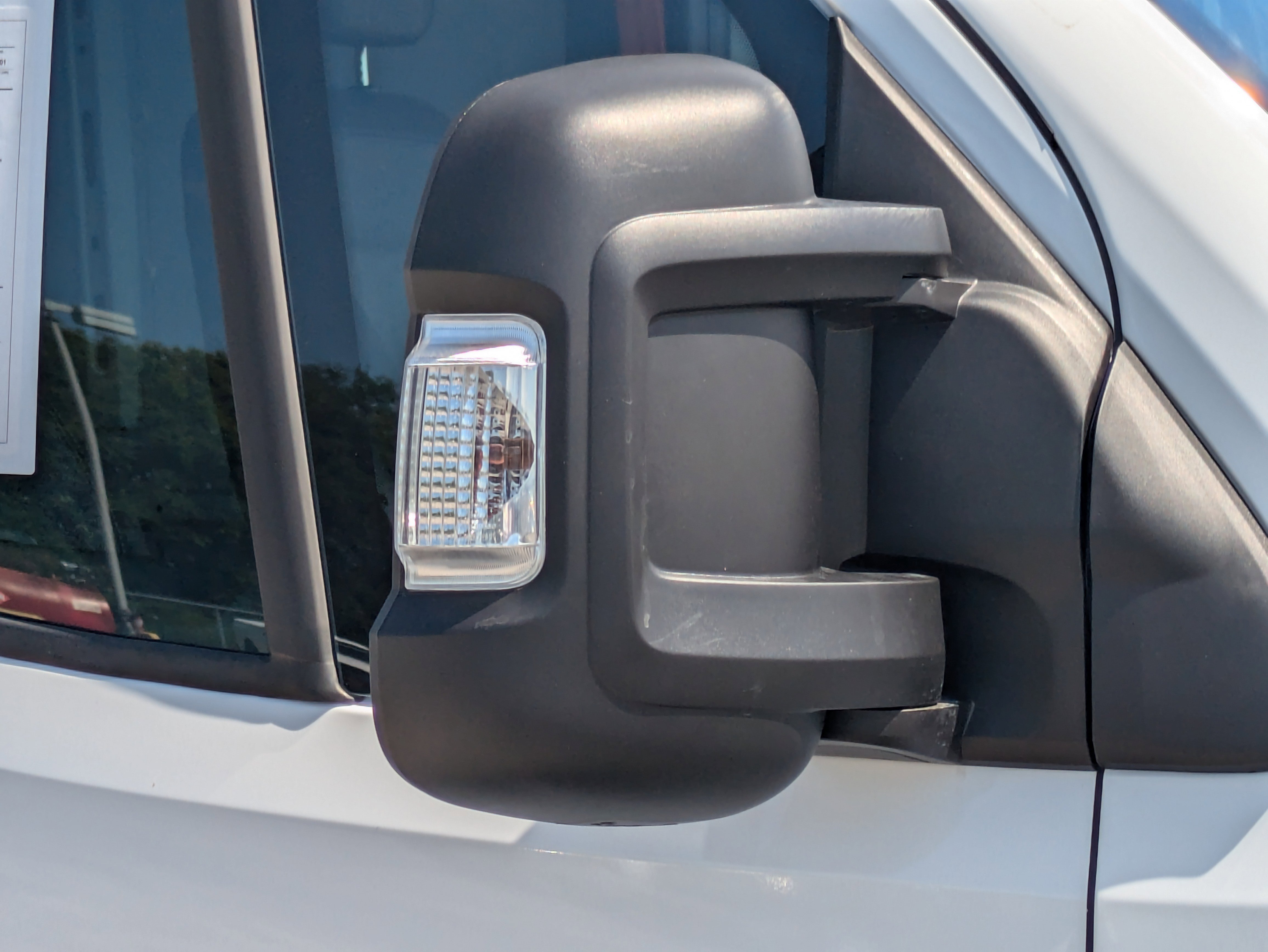 2025 Ram ProMaster 2500 Cargo Van photo 2