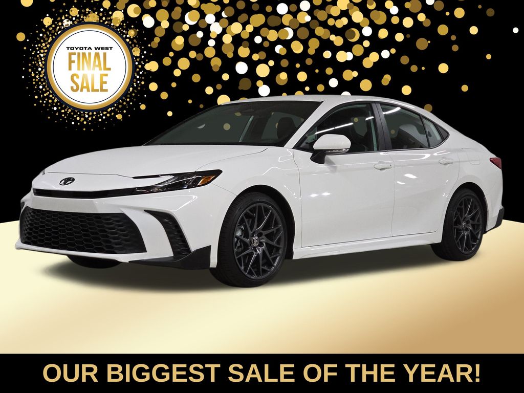 2025 Toyota Camry SE's photo