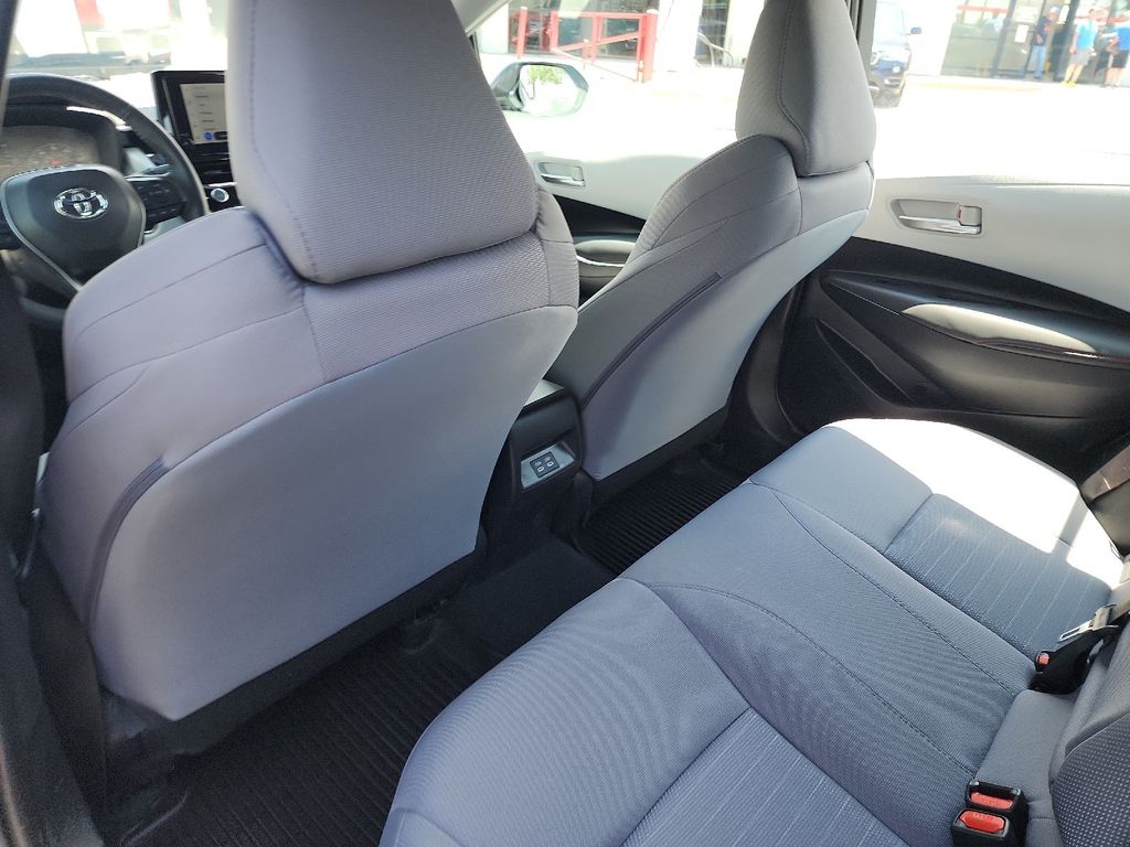 2024 Toyota Corolla SE photo 7