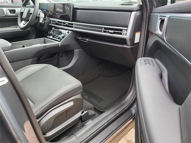 2026 Hyundai Santa Fe SEL photo 2