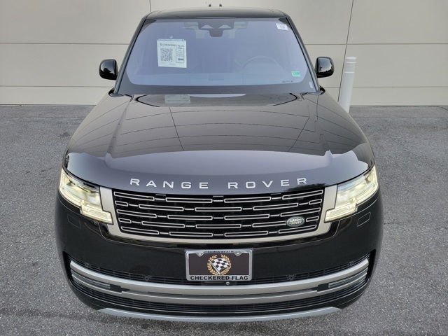 2023 Land Rover Range Rover SE photo 9