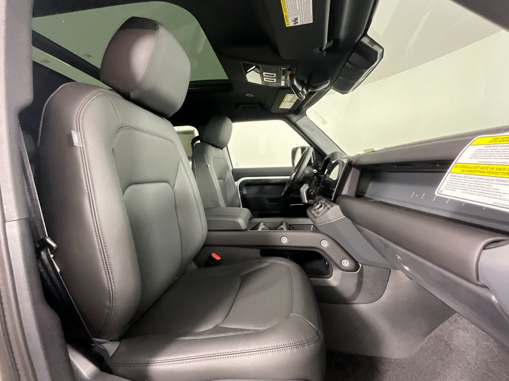 2026 Land Rover Defender 110 S photo 2