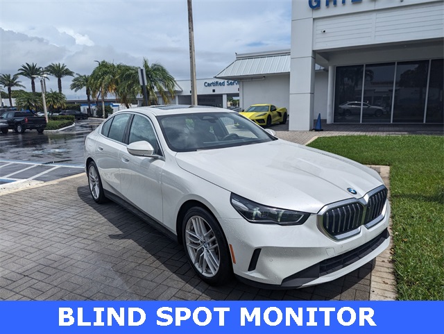 2024 Bmw 530i photo 2