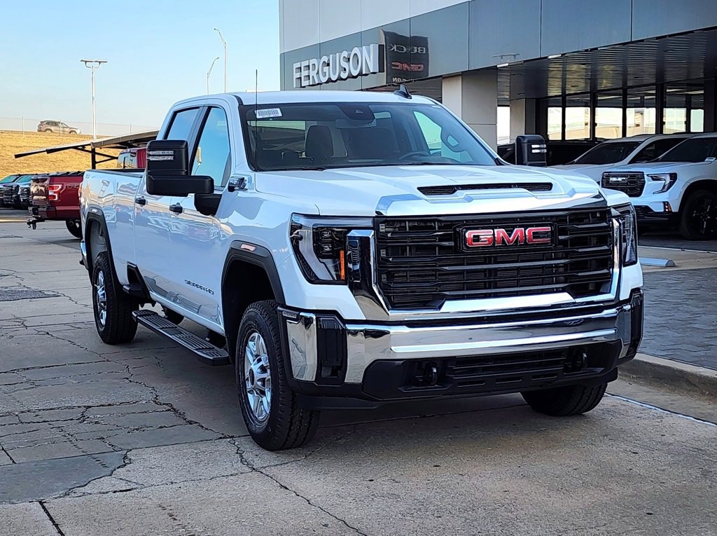 2026 GMC Sierra 2500HD Pro's photo