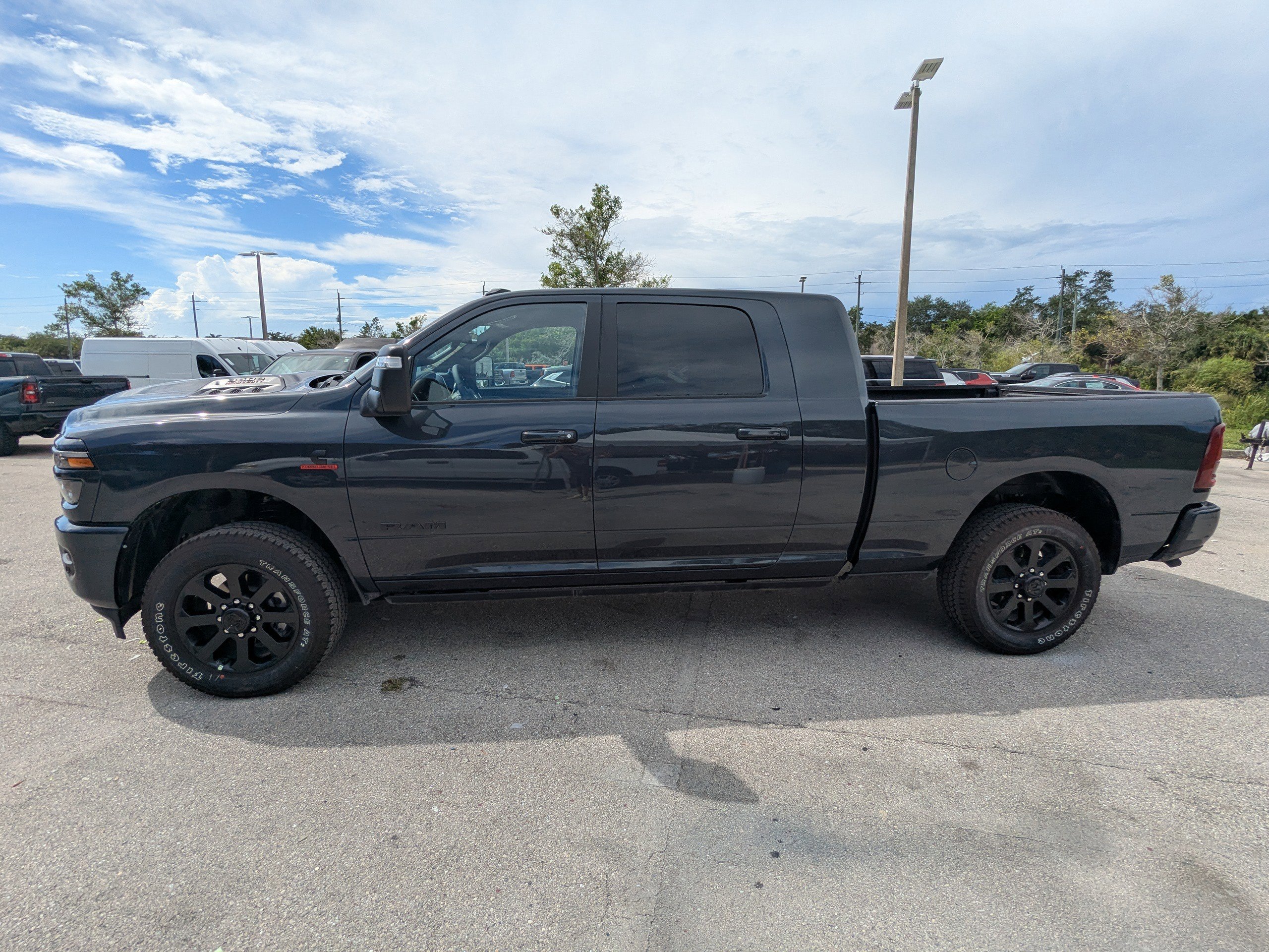 2025 Ram 3500 Laramie photo 6