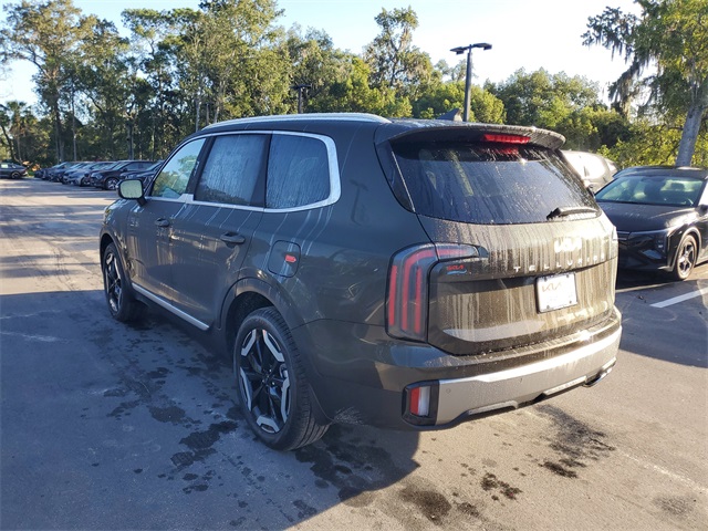 2025 Kia Telluride EX photo 4