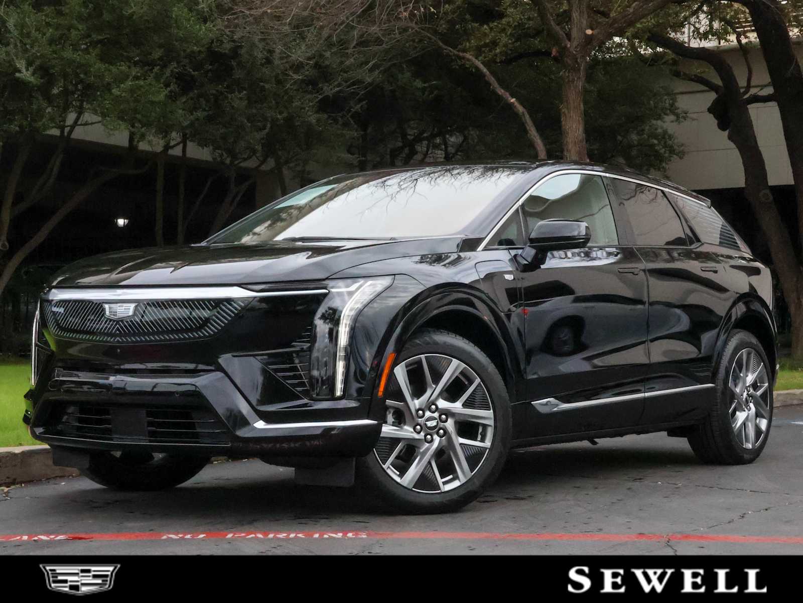 2025 Cadillac OPTIQ Luxury 2's photo