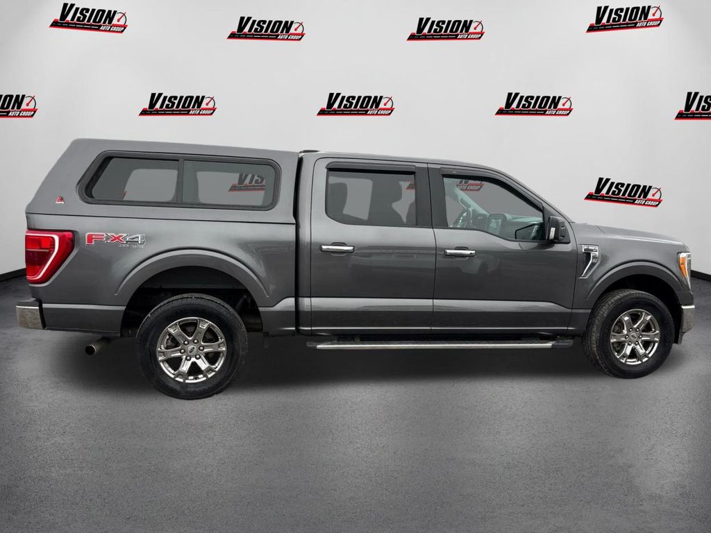 2022 Ford F-150 XLT photo 3