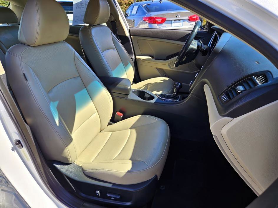 2014 Kia Optima EX photo 14